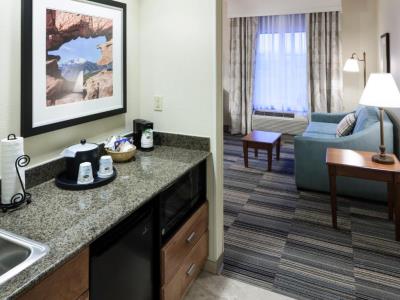 bedroom - hotel hampton inn colorado springs i-25 south - colorado springs, united states of america