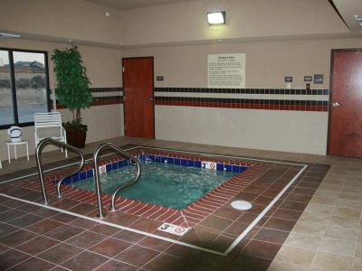 indoor pool 1 - hotel hampton inn and suites craig - craig, united states of america