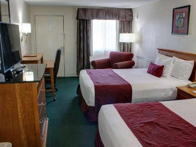 bedroom - hotel baymont by wyndham grand junction - grand junction, united states of america