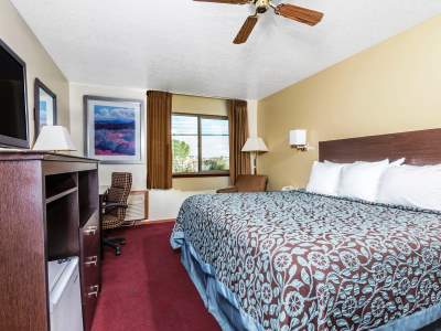 bedroom - hotel days inn by wyndham pueblo - pueblo, united states of america