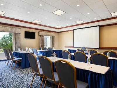 conference room - hotel hampton inn and suites mystic - mystic, united states of america