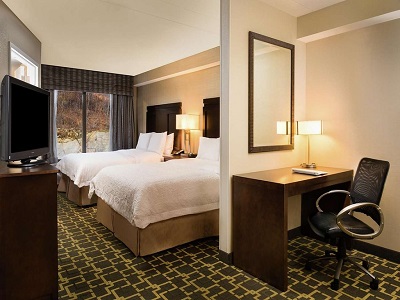 bedroom 1 - hotel hampton inn shelton - shelton, united states of america