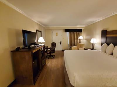 bedroom - hotel days inn wyndham wilmington/brandywine - wilmington, delaware, united states of america