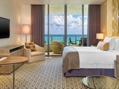 deluxe room - hotel st. regis bal harbour resort - bal harbour, united states of america