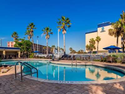 outdoor pool - hotel best western ocean beach hotel n suites - cocoa beach, united states of america