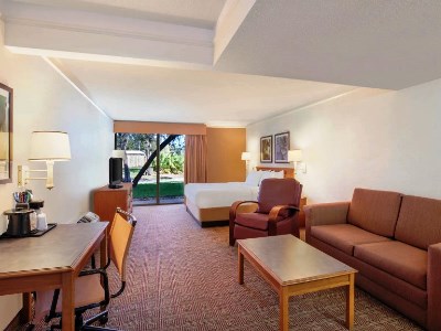 bedroom 2 - hotel baymont daytona beach/intl speedway - daytona beach, united states of america