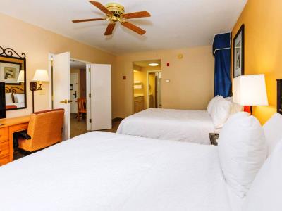 bedroom 5 - hotel hampton inn and suites amelia island - fernandina beach, united states of america