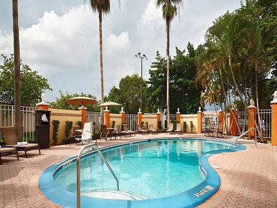 outdoor pool - hotel best western fort myers inn and suites - fort myers, united states of america