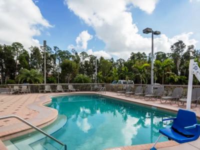 outdoor pool - hotel days inn suites by wyndham jetblue park - fort myers, united states of america