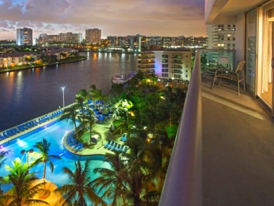 exterior view - hotel doubletree by hilton hollywood beach - hollywood beach, united states of america