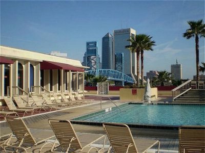 outdoor pool - hotel doubletree by hilton riverfront - jacksonville, florida, united states of america