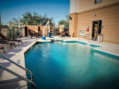 outdoor pool - hotel hampton inn jacksonville-i-295 east - jacksonville, florida, united states of america