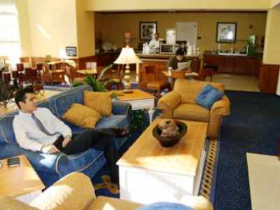 lobby - hotel hampton inn and suites deerwood park - jacksonville, florida, united states of america