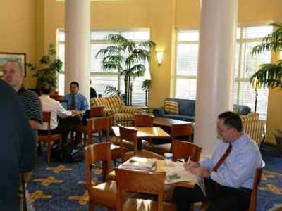 breakfast room - hotel hampton inn and suites deerwood park - jacksonville, florida, united states of america