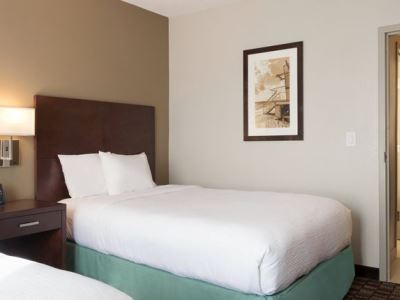 bedroom 1 - hotel embassy suites jacksonville baymeadows - jacksonville, florida, united states of america