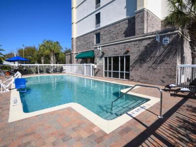 outdoor pool - hotel hampton inn jax east regency square - jacksonville, florida, united states of america