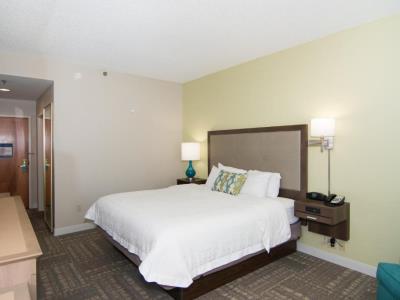 bedroom - hotel hampton inn jacksonville i-10 west - jacksonville, florida, united states of america