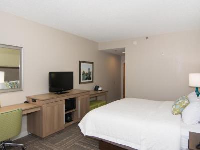 bedroom 2 - hotel hampton inn jacksonville i-10 west - jacksonville, florida, united states of america