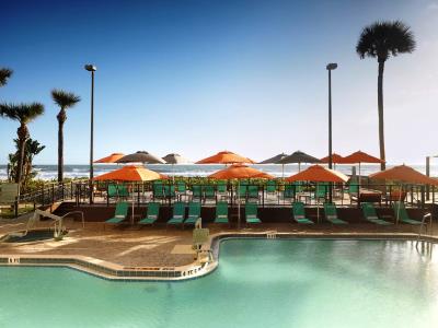 outdoor pool - hotel doubletree melbourne beach oceanfront - melbourne, united states of america