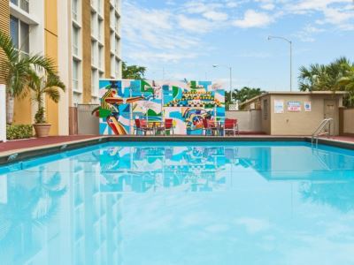outdoor pool - hotel holiday inn miami international airport - miami springs, united states of america