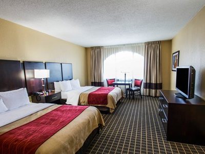 bedroom 1 - hotel clarion inn and suites miami airport - miami springs, united states of america