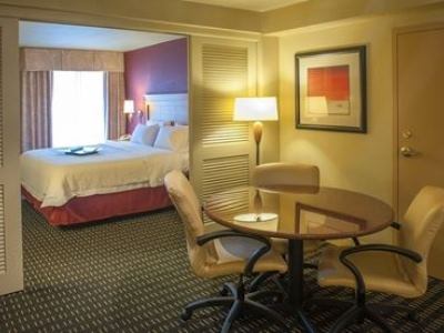 bedroom 1 - hotel hampton inn pensacola airport - pensacola, united states of america