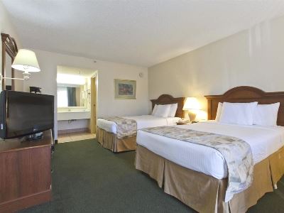 bedroom 1 - hotel baymont by wyndham sarasota - sarasota, united states of america