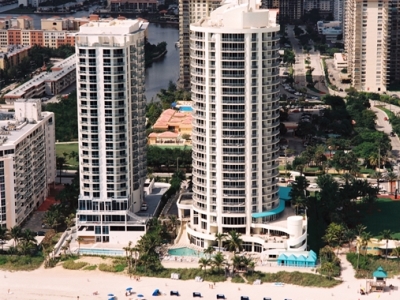 exterior view - hotel doubletree ocean point - sunny isles beach, united states of america