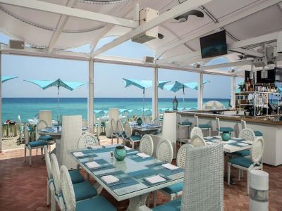 restaurant 2 - hotel trump intl beach rst - sunny isles beach, united states of america