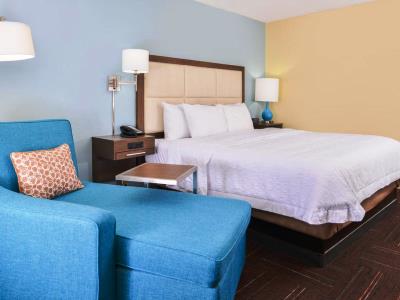 bedroom 2 - hotel hampton inn vero beach - vero beach, united states of america