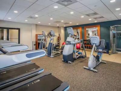 gym - hotel doubletree west palm beach airport - west palm beach, united states of america