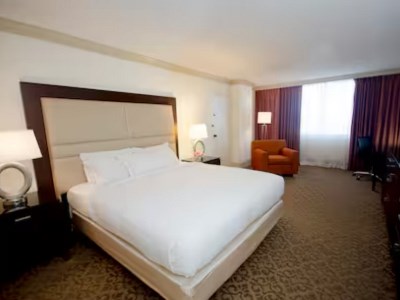 bedroom - hotel hilton palm beach airport - west palm beach, united states of america