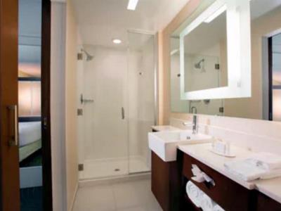 bathroom - hotel springhill suites at flamingo crossings - winter garden, united states of america
