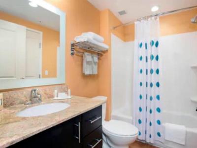 bathroom - hotel towneplace suites at flamingo crossings - winter garden, united states of america