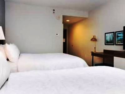 bedroom 1 - hotel hampton inn acworth - acworth, united states of america