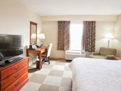 bedroom - hotel hampton inn moultrie - moultrie, united states of america