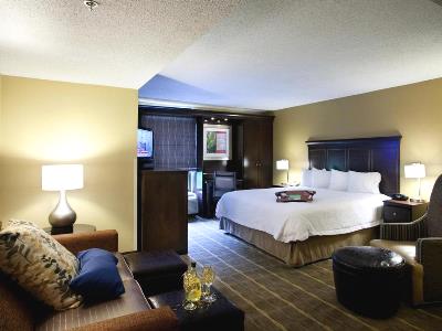 bedroom 3 - hotel hampton inn atlanta-peachtree corners - norcross, united states of america