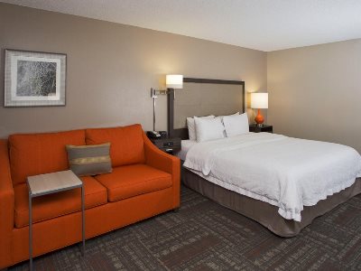 bedroom 3 - hotel hampton inn and suites valdosta conf ctr - valdosta, united states of america