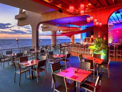 bar 1 - hotel outrigger kona resort and spa - kailua kona, united states of america