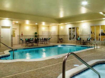 indoor pool - hotel hilton garden inn ames - ames, united states of america