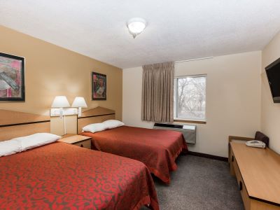 bedroom 4 - hotel days inn by wyndham atlantic - atlantic, united states of america