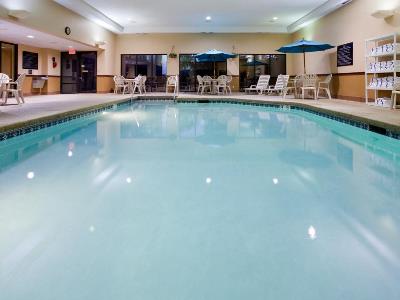 indoor pool - hotel hampton inn cedar rapids - cedar rapids, united states of america