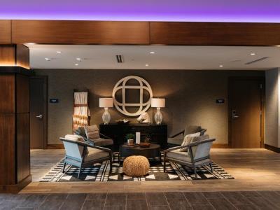 lobby 1 - hotel revel des moines, tapestry collection - urbandale, united states of america