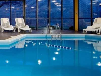 indoor pool - hotel doubletree chicago - arlington heights - arlington heights, united states of america