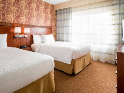 bedroom 2 - hotel courtyard highland park / northbrook - highland park, united states of america