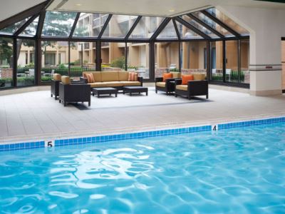 indoor pool - hotel courtyard highland park / northbrook - highland park, united states of america