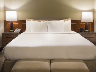 bedroom - hotel doubletree by hilton chicago - oak brook - oak brook, united states of america