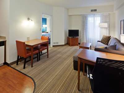 bedroom 1 - hotel residence inn chicago oak brook - oak brook, united states of america