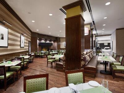 restaurant - hotel hilton rosemont / chicago o'hare - rosemont, united states of america