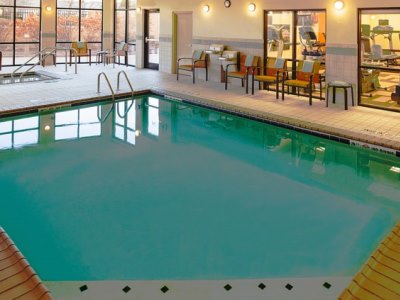 indoor pool - hotel courtyard chicago / woodfield mall - schaumburg, united states of america